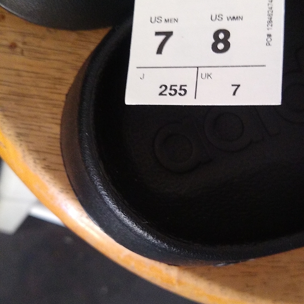 NWT Adidas clogs - Picture 4 of 4